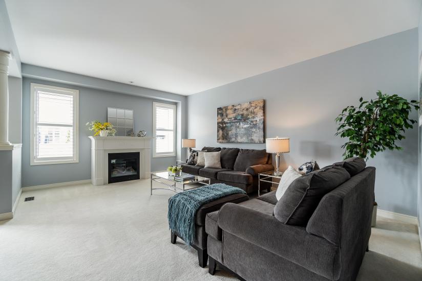 Property listing for 124 Springview Dr., Waterdown, Ontario