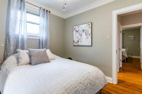 Property listing for 14 Norwood Rd., Hamilton, ON