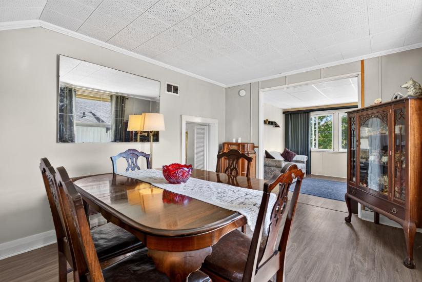 Property listing for 109 Linwood Ave., Port Colborne, ON