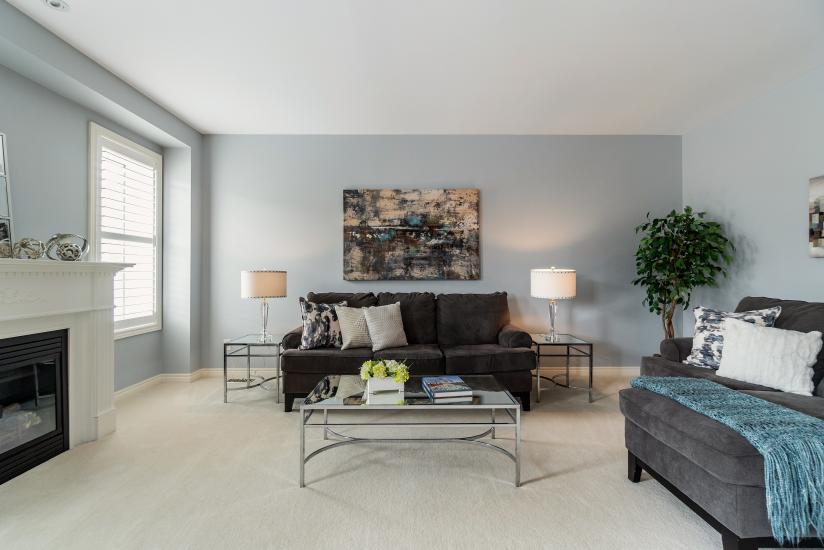 Property listing for 124 Springview Dr., Waterdown, Ontario