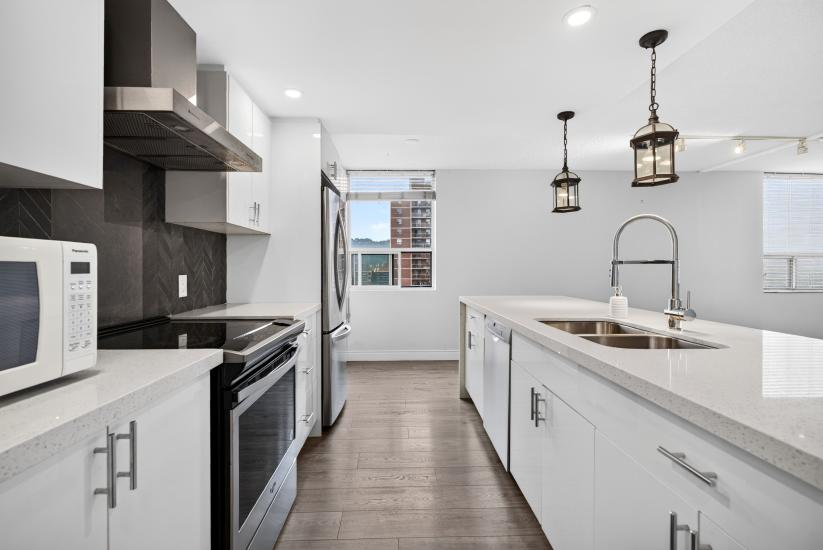 Property listing for #1106-120 Duke St., Hamilton, ON