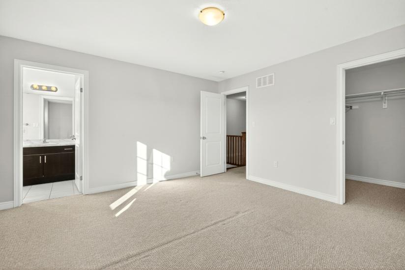 Property listing for #34-90 Raymond Rd., Ancaster, ON