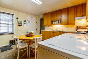 Property listing for 315 Park St. W., Dundas, Ontario