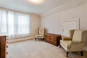 Property listing for 180 St. Catharines St., Smithville, Ontario