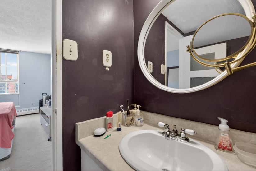 Property listing for #1102-1966 Main St. W., Hamilton, ON