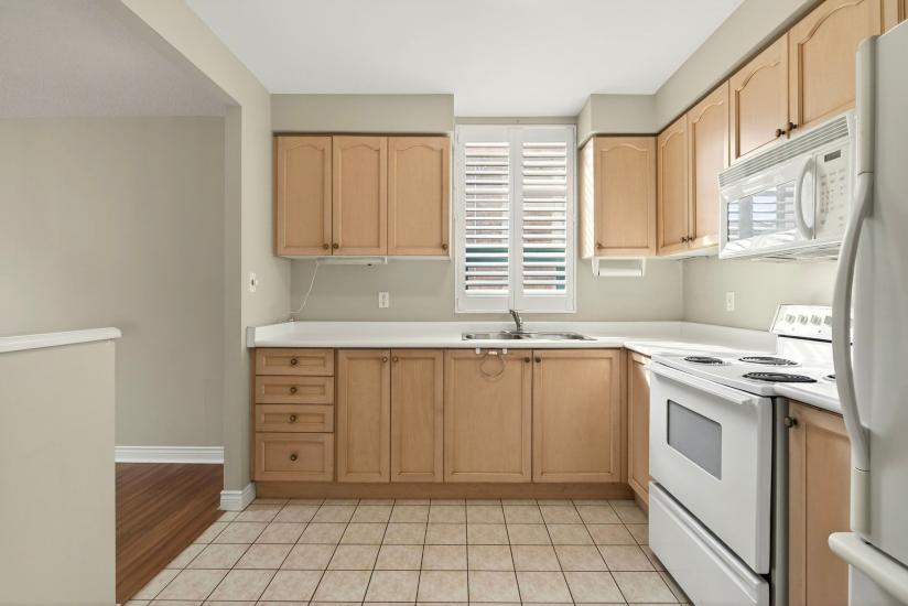 Property listing for #101-8 Main St., Dundas, ON