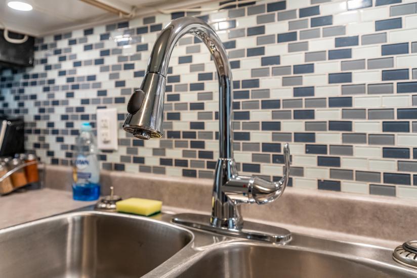 Property listing for 14 Fairview Ave, Hamilton, ON