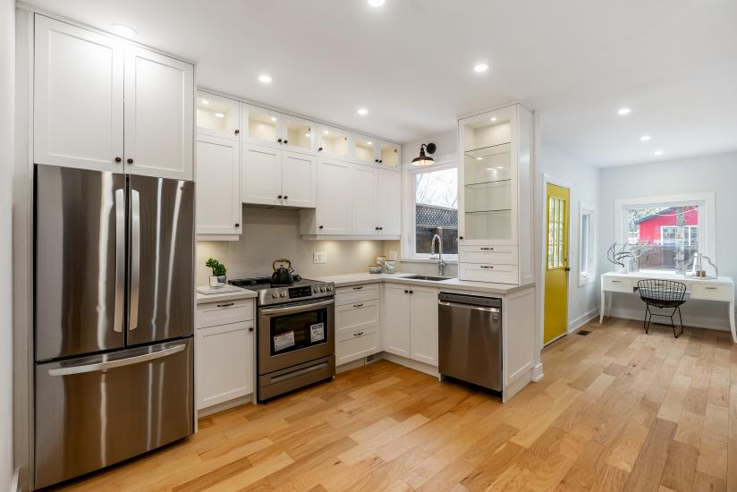 Property listing for 24 Norway Ave, Hamilton, ON