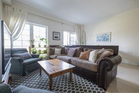 Property listing for #92-100 Beddoe Dr., Hamilton, Ontario