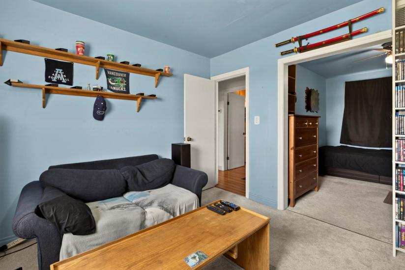 Property listing for 958 Highland Rd. E., Stoney Creek, ON