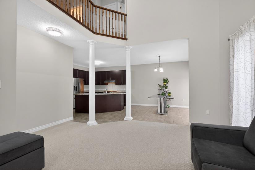 Property listing for 79 Dolomiti Crt., Stoney Creek, ON