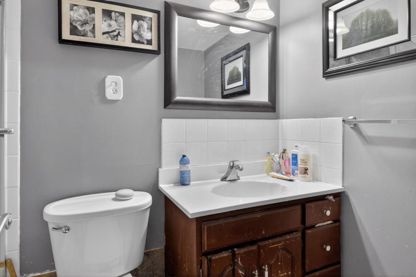 Property listing for #1102-1966 Main St. W., Hamilton, ON