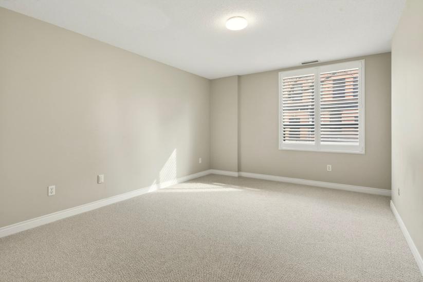 Property listing for #101-8 Main St., Dundas, ON