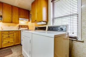 Property listing for 315 Park St. W., Dundas, Ontario