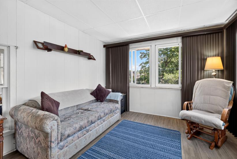 Property listing for 109 Linwood Ave., Port Colborne, ON