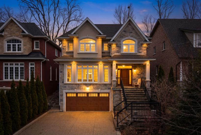 Property listing for 67 Alma St., Dundas, ON