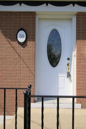 Property listing for 50 East 44th St., Hamilton, ON