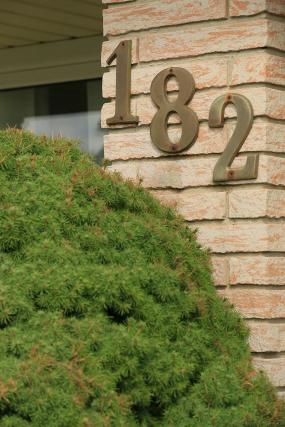 Property listing for 182 Solomon Cres., Hamilton, ON