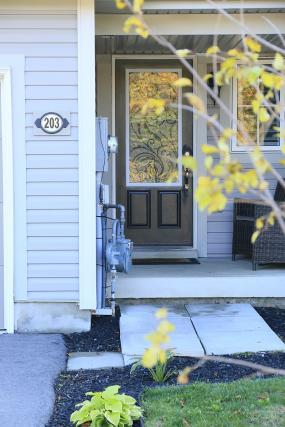 Property listing for 203 Gowland Dr., Binbrook, ON