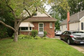 Property listing for 15 Hollywood St. S., Hamilton, ON