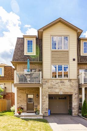 Property listing for #12-11 Stockbridge Gardens, Stoney Creek, ON