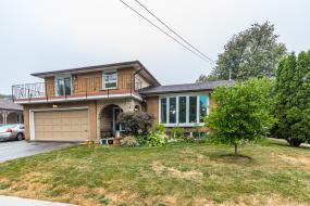 Property listing for 304 Mount Albion Rd., Hamilton, ON