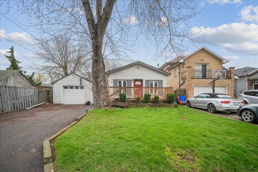 Property listing for 5 Herbert Crt., Stoney Creek, ON
