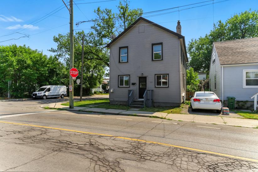 Property listing for 510 Britannia Ave., Hamilton, ON