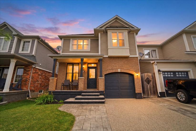 Property listing for 40 Whitwell Way, Binbrook, ON