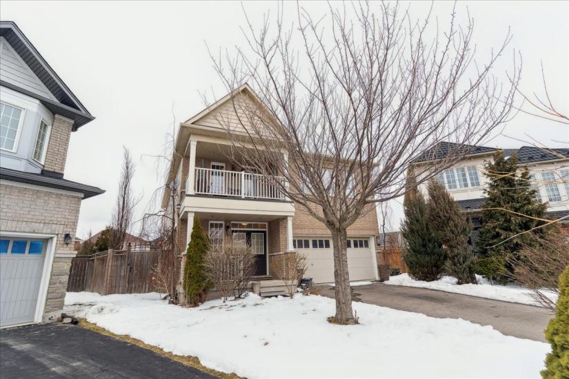 Property listing for 19 Deborah Crt., Hamilton, ON