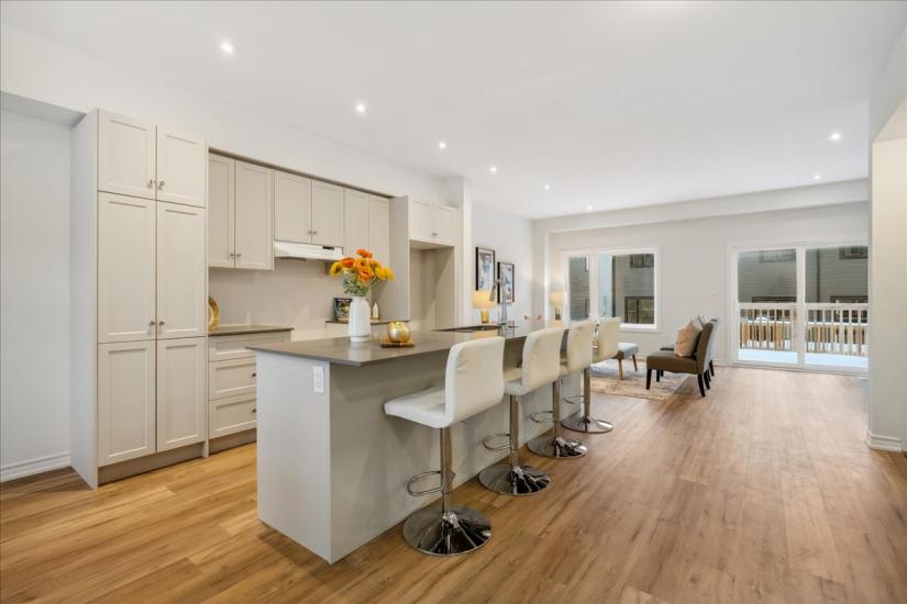 Property listing for 46 Capstone Lane, Hamilton, ON