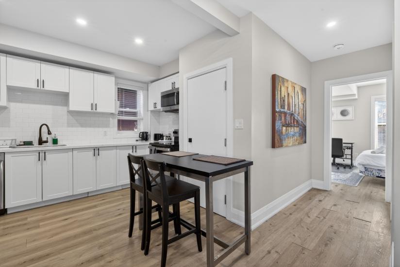 Property listing for 11 Barnesdale Ave. N., Hamilton, ON
