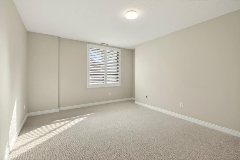 Property listing for #101-8 Main St., Dundas, ON