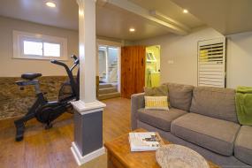 Property listing for 19 Foster St., Hamilton, Ontario