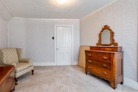 Property listing for 180 St. Catharines St., Smithville, Ontario