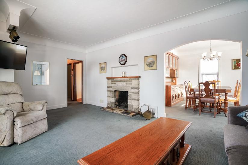 Property listing for 14 Durham Rd., Hamilton, ON