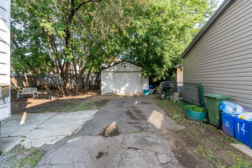Property listing for 14 Fairview Ave, Hamilton, ON