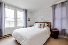 Property listing for 180 St. Catharines St., Smithville, Ontario