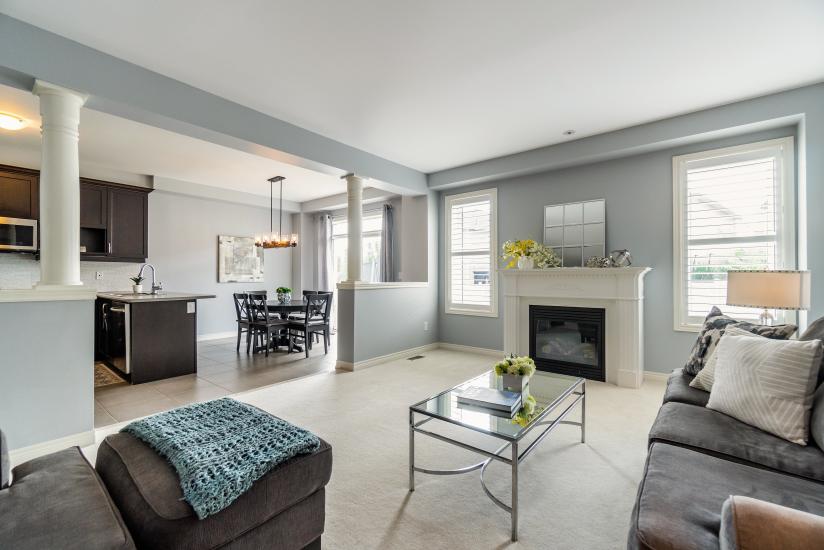 Property listing for 124 Springview Dr., Waterdown, Ontario