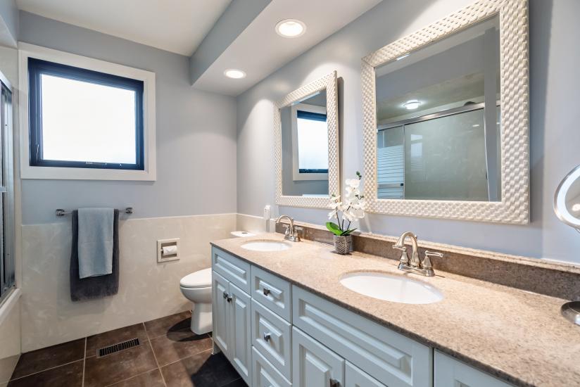 Property listing for 20 Ackland St., Hamilton, ON