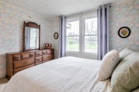 Property listing for 180 St. Catharines St., Smithville, Ontario