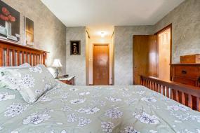 Property listing for 42 Beston Dr., Hamilton, Ontario