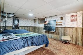 Property listing for 131 Bell Ave., Hamilton, Ontario