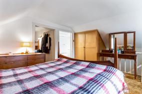 Property listing for 315 Park St. W., Dundas, Ontario