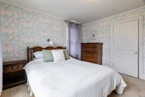 Property listing for 180 St. Catharines St., Smithville, Ontario