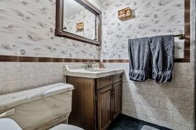 Property listing for 131 Bell Ave., Hamilton, Ontario