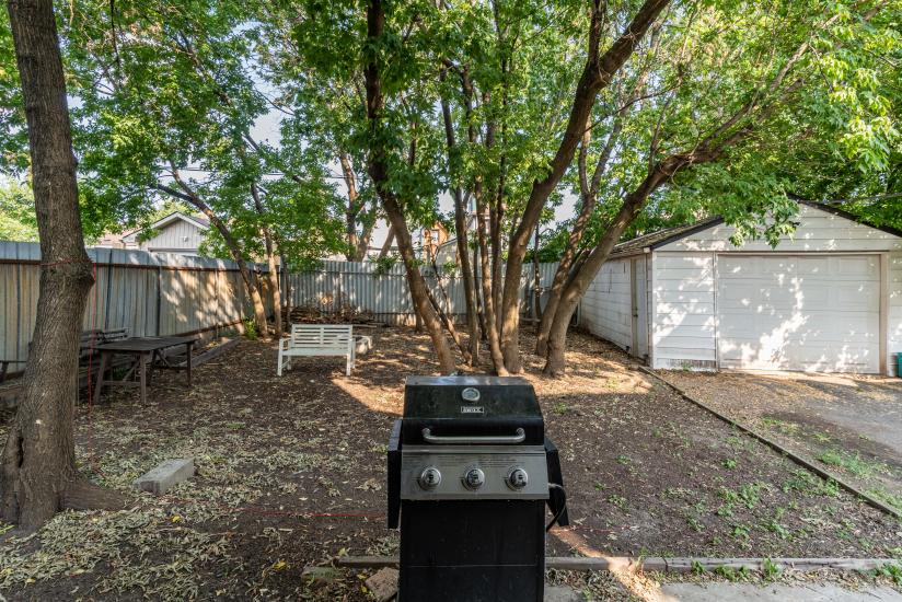 Property listing for 14 Fairview Ave, Hamilton, ON