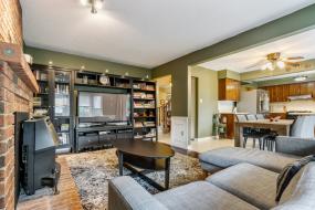 Property listing for 145 Lavender Dr., Ancaster, ON