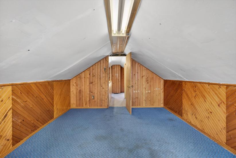 Property listing for 663 Tate Ave., Hamilton, ON