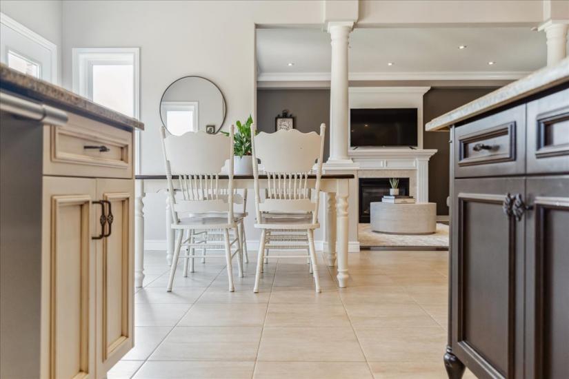 Property listing for 60 Pumpkin Pass, Binbrook, ON